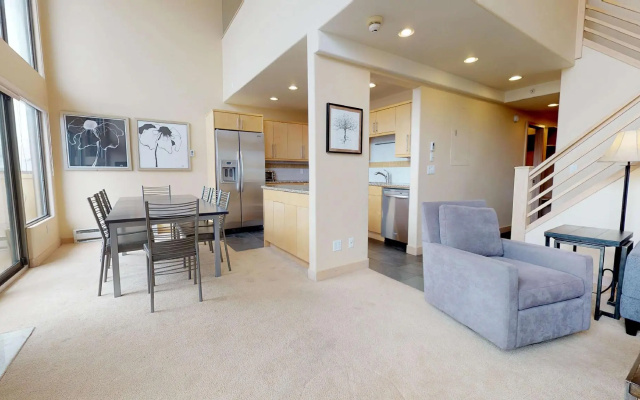 3 Bedrooms Apartment