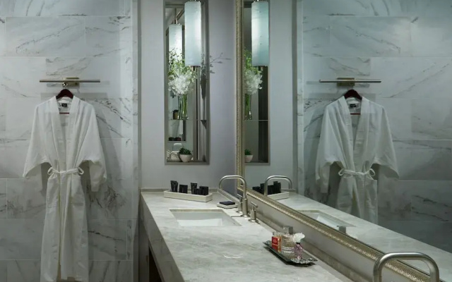 Platinum Suite