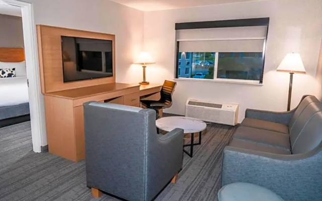 1 Bedroom Quadruple Suite