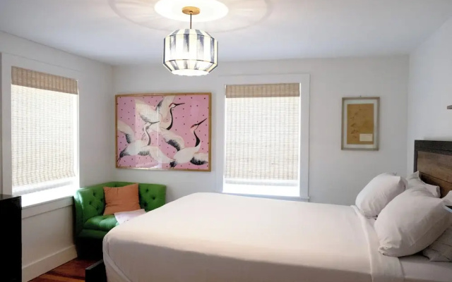 Economy room