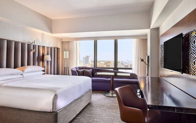 Deluxe Double room with city view