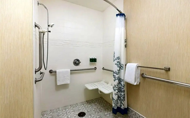 2 Bedrooms Quadruple Suite