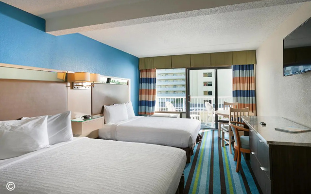 Standard Double room with partial ocean view