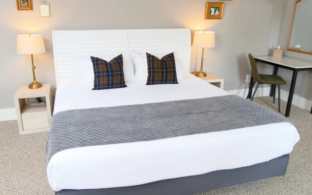 Deluxe Double room with garden view
