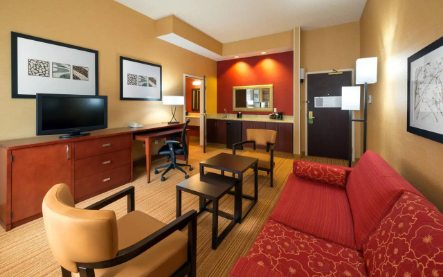 1 Bedroom Executive Double Suite