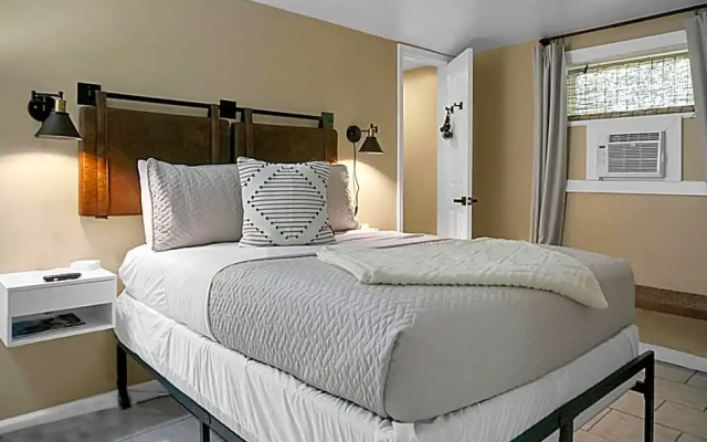 Economy room