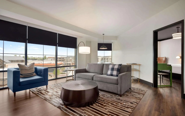 1 Bedroom Premier Double Suite
