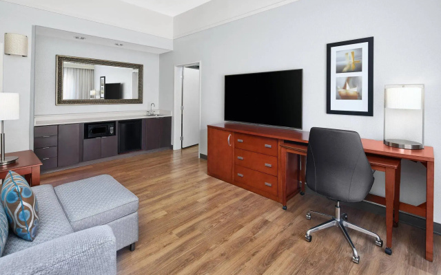 2 Bedrooms Double Suite