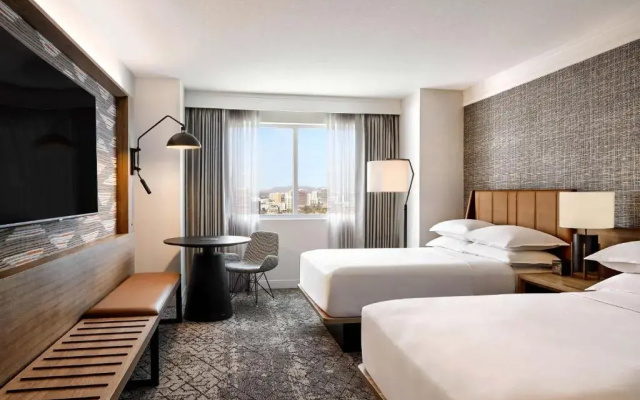 1 Bedroom Executive Club Suite