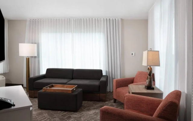 1 Bedroom Suite