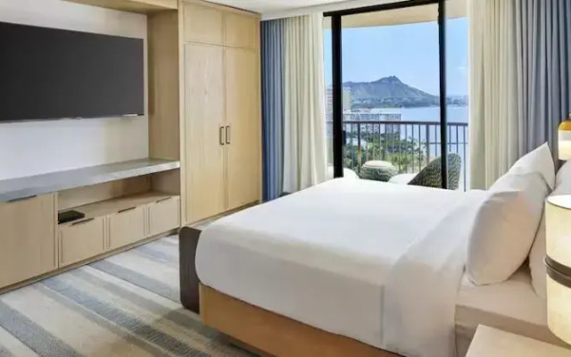 1 Bedroom Rainbow Accessible Double Suite oceanfront