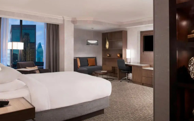 1 Bedroom Plaza Double Suite
