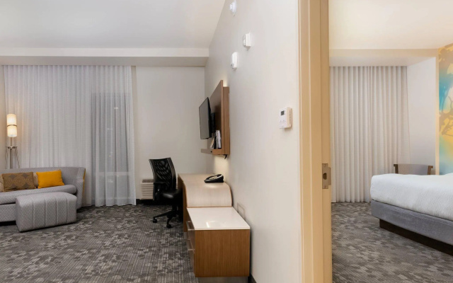 2 Bedrooms Double Suite