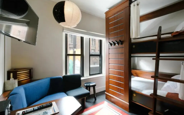 Premium Quadruple room