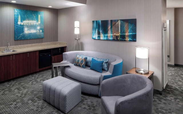 Deluxe Suite