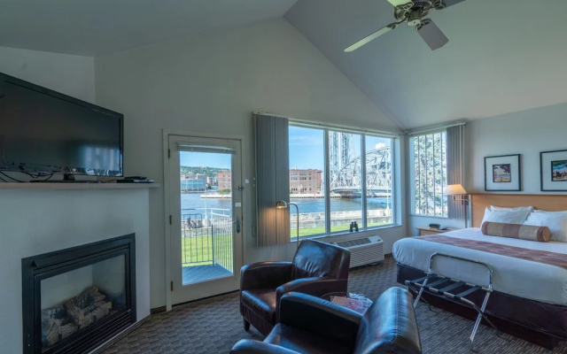 Double Junior Suite with balcony and with canal view