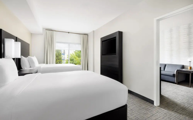 1 Bedroom Suite