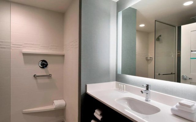 1 Bedroom Quadruple Suite