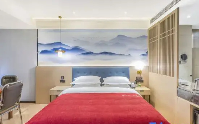 Standard room with view