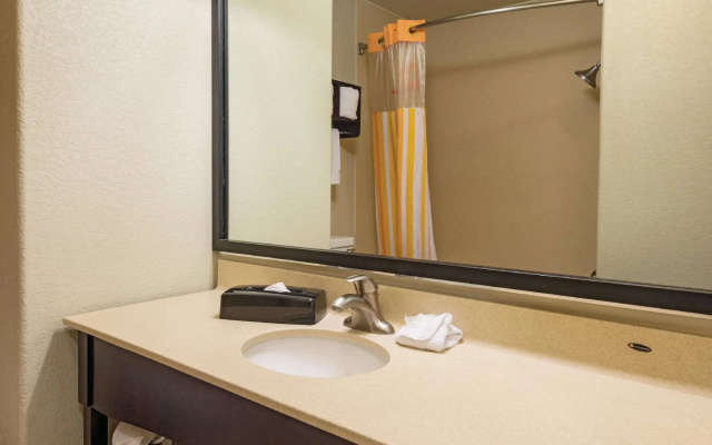 Deluxe Double Suite