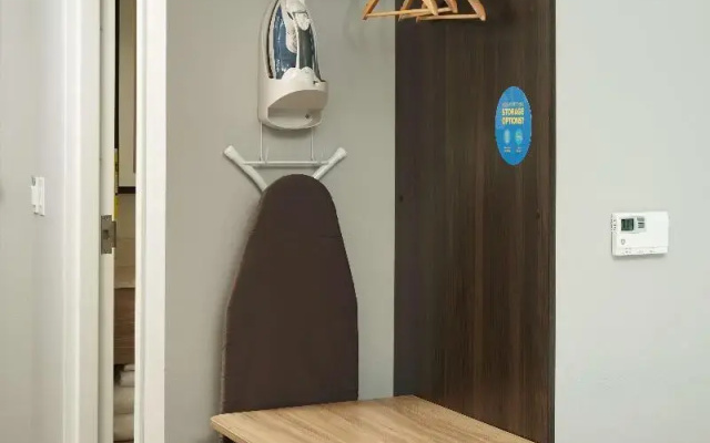 Standard Sextuple room