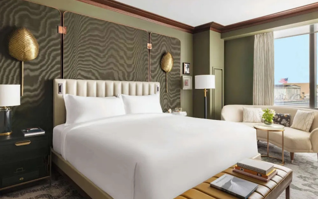 1 Bedroom Emerald Double Suite