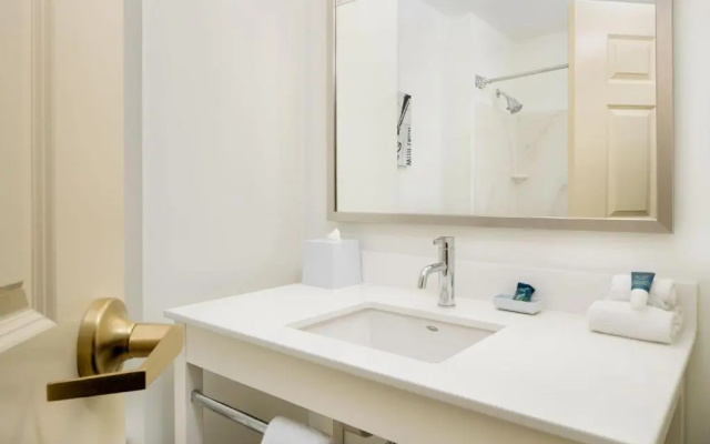 1 Bedroom Double Suite