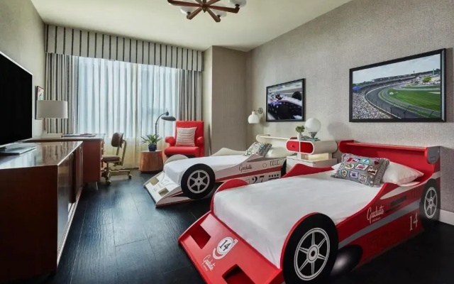 Deluxe Suite