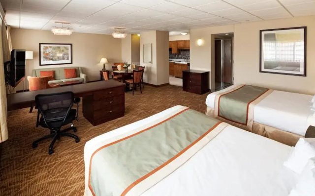 Deluxe Suite