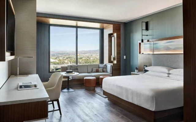 Standard Club room