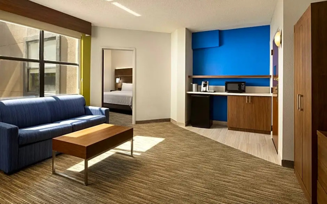 2 Bedrooms Suite