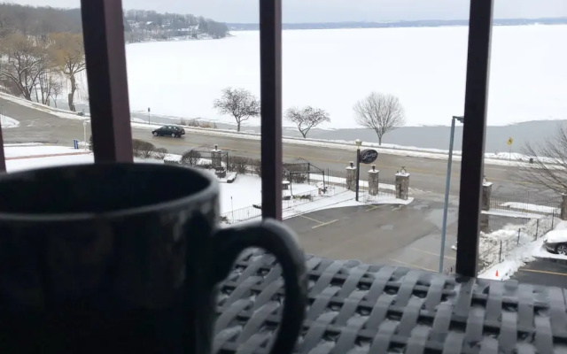 Standard Double room with balcony and with lake view
