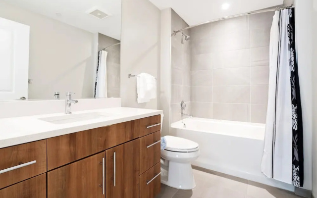 2 Bedrooms Luxury Apartment