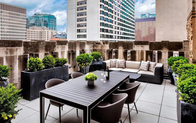 Superior Double Suite with city view