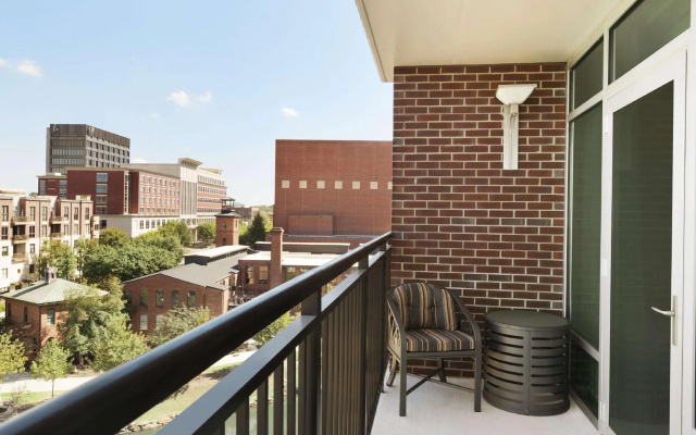 2 Bedrooms Double Suite with balcony