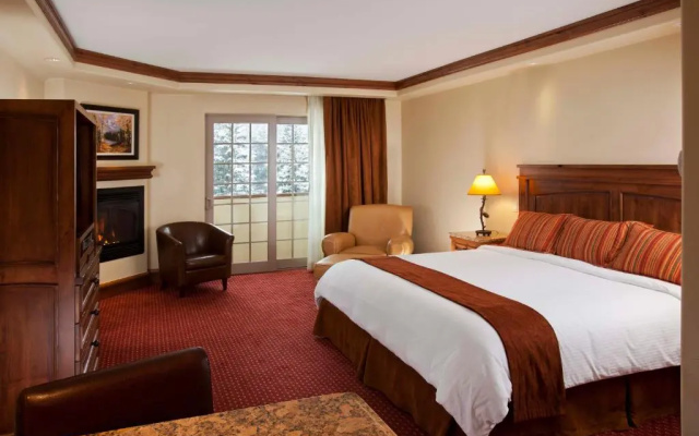Premium room with mountain view