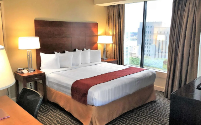 Standard Double room with city view