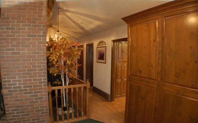 Deluxe Cottage