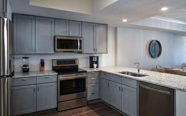 2 Bedrooms Suite oceanfront