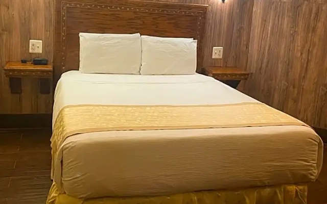 Economy room