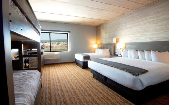 Deluxe Suite