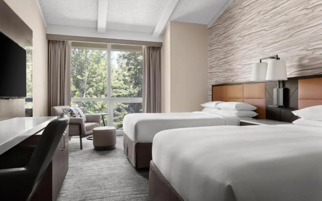 Executive Quadruple Club room