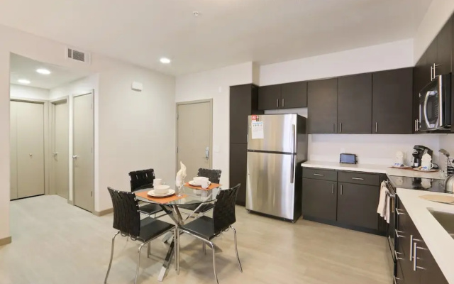 2 Bedrooms Luxury Apartment