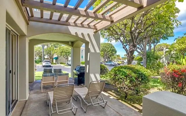 2 Bedrooms Villa with garden view