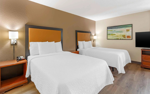 Quadruple Suite