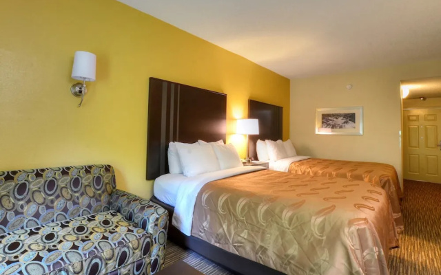 Standard Quadruple room with balcony