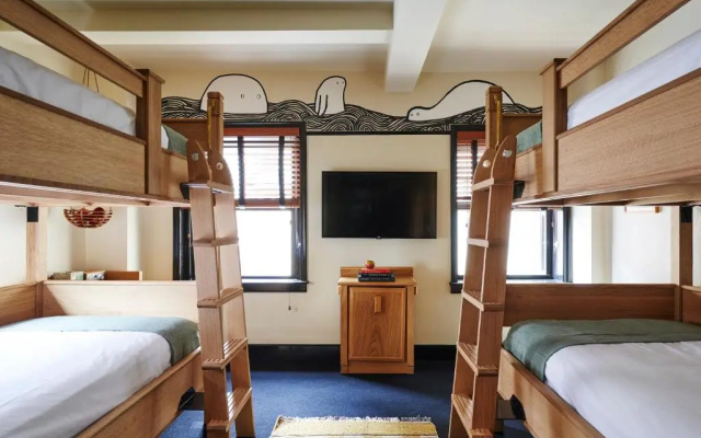 Premium Quadruple room