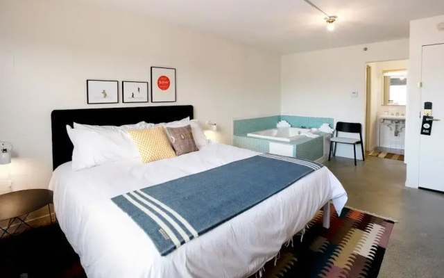 Deluxe Whirlpool Double room