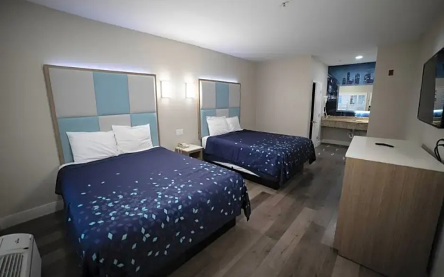 Standard Quadruple room