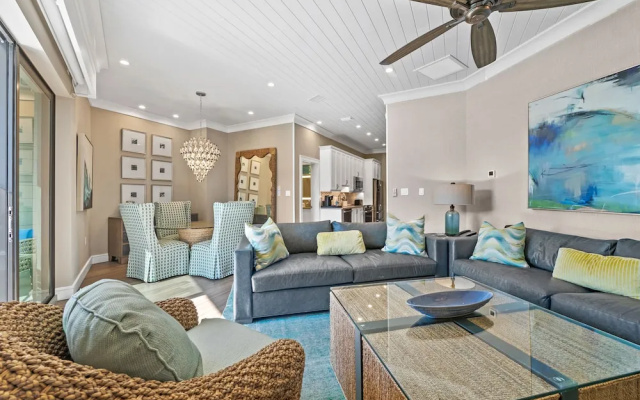 Luxury Suite